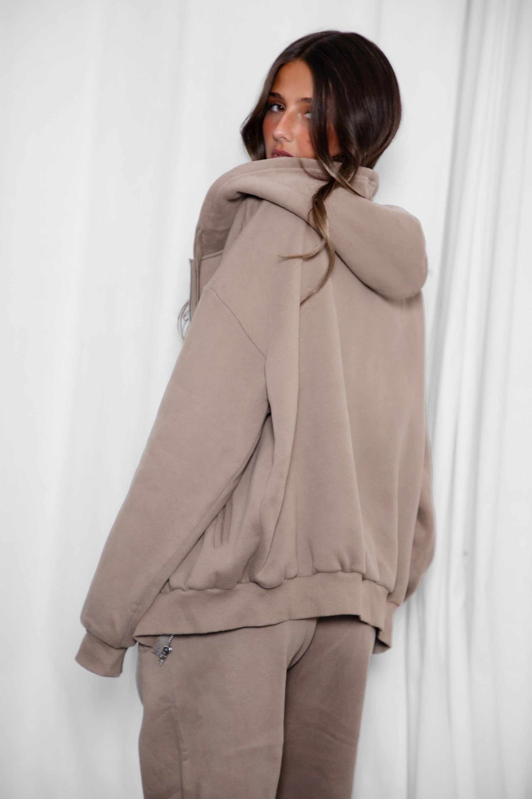 UNIVERSITY Plush Fleece Oversized Zip Up Hoodie