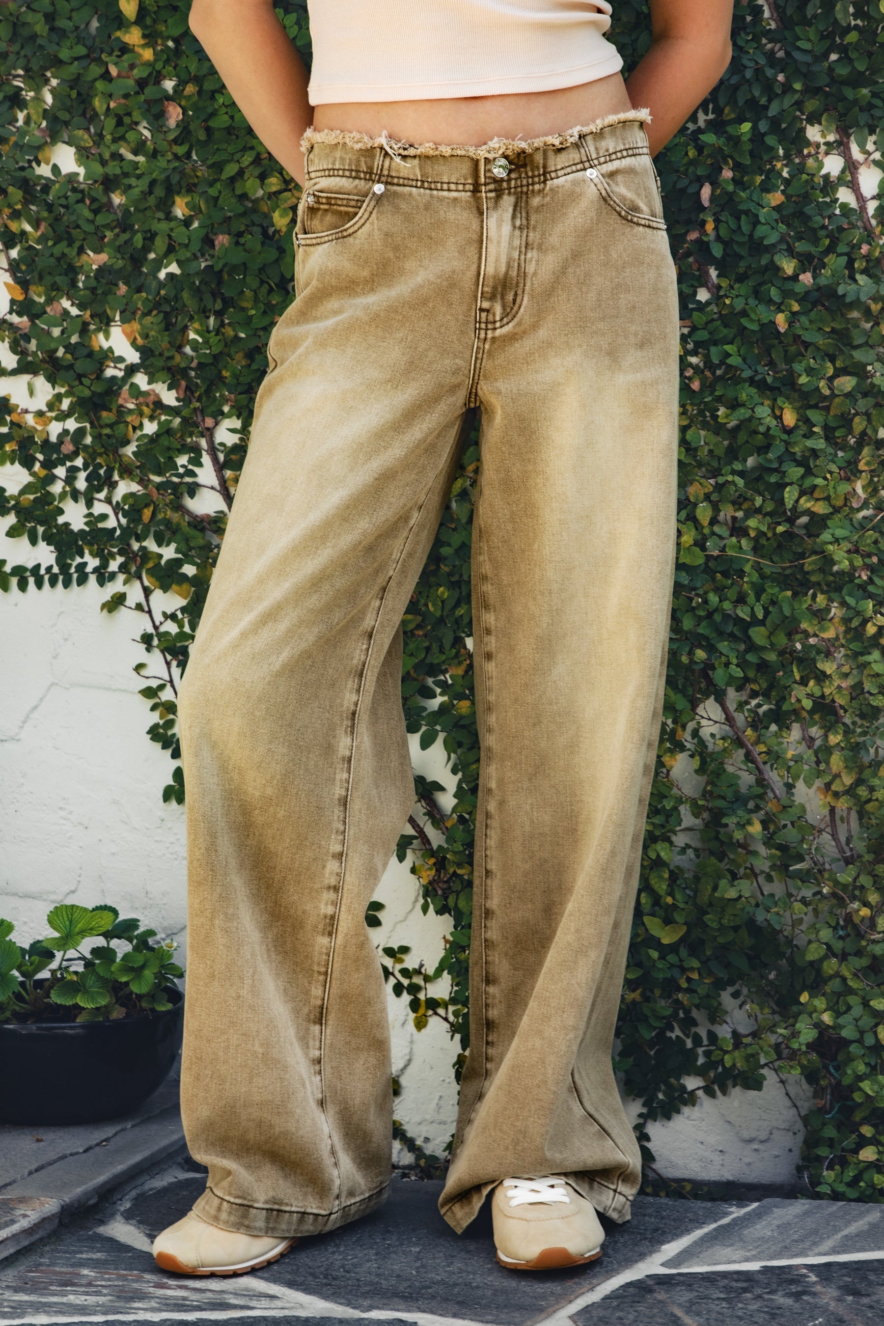 CINDER Washed Distressed Hem Wide Leg Jean
