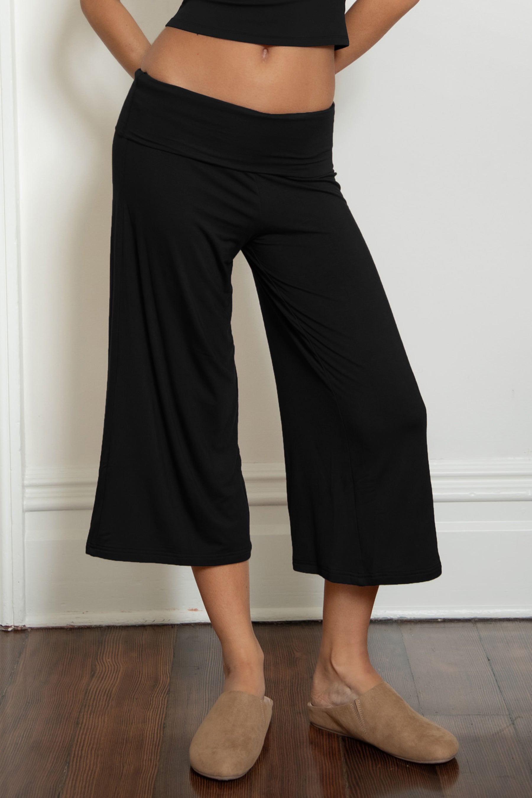 SORA Fold Over Low Rise Wide Leg Leggings [Pre-Order]