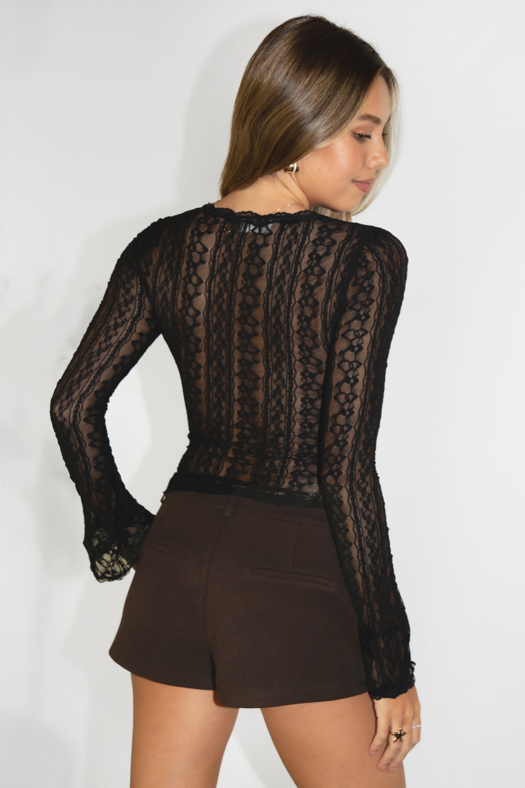 ARLETTE Scalloped V-Neck Long Sleeves Sheer Lace Top