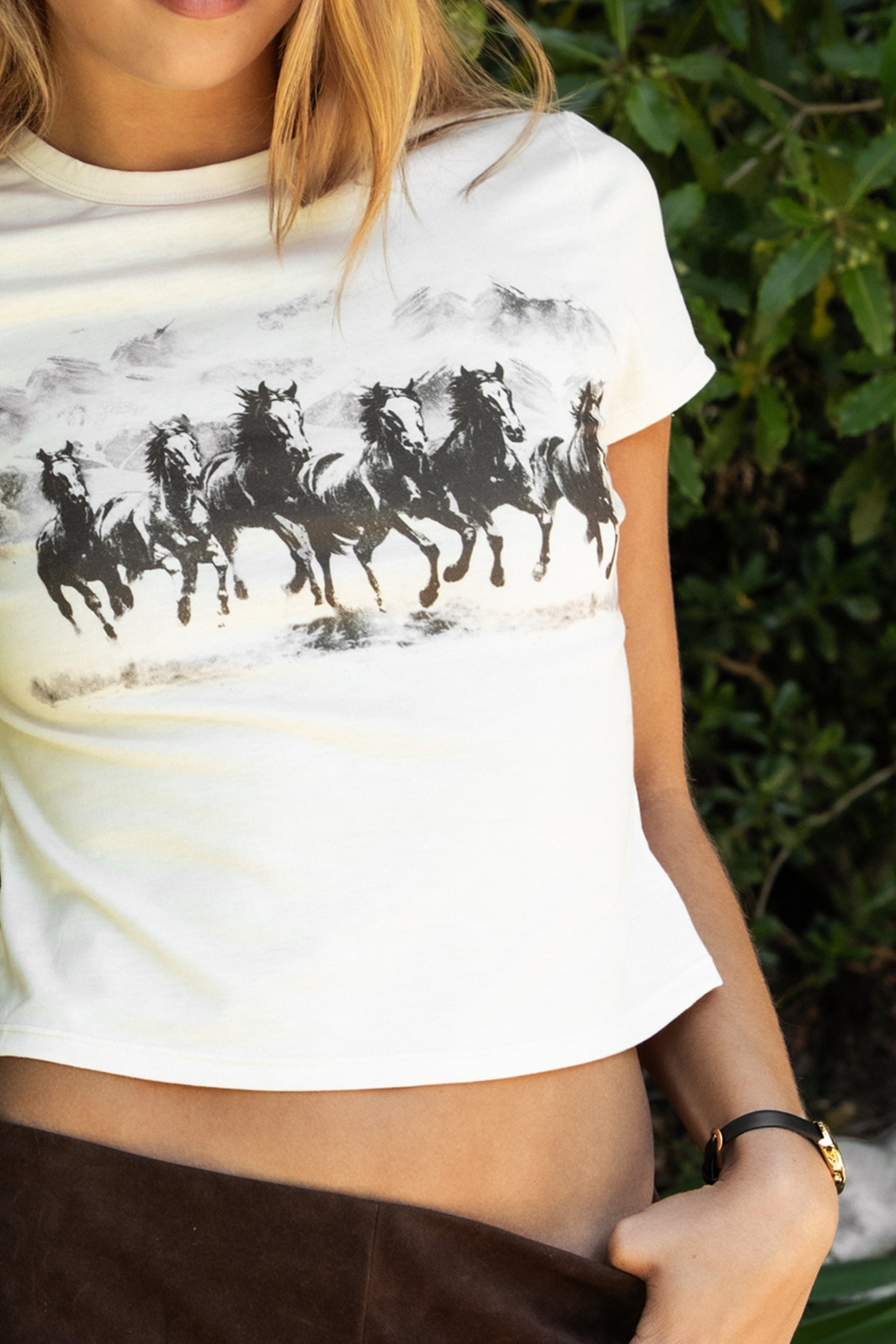 BRONWEN Western Graphic Cropped Baby Tee