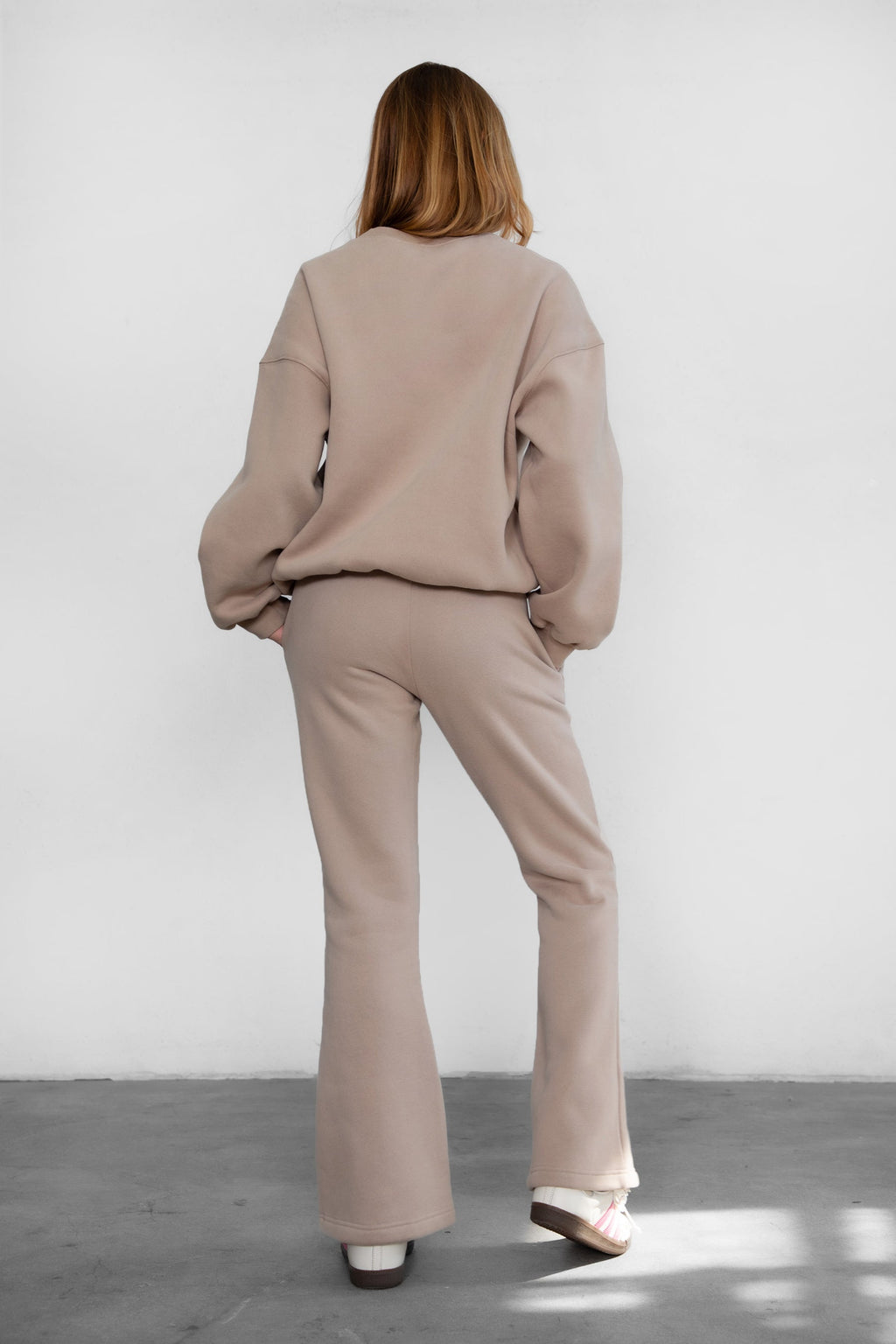 JIYA Essential Fleece Flare Sweat Pants