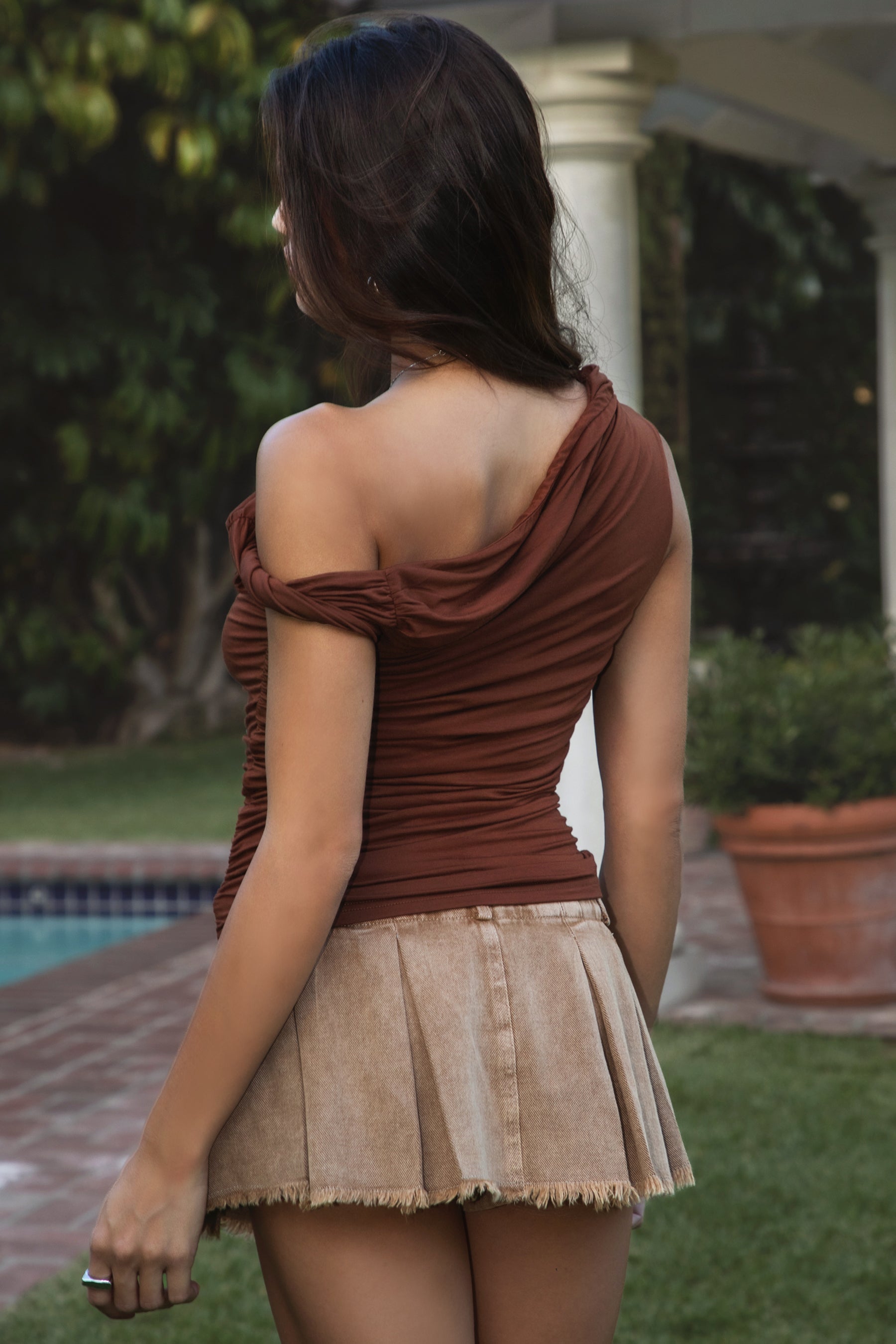 SHANTAL Asymmetrical Neckline One Shoulder Top