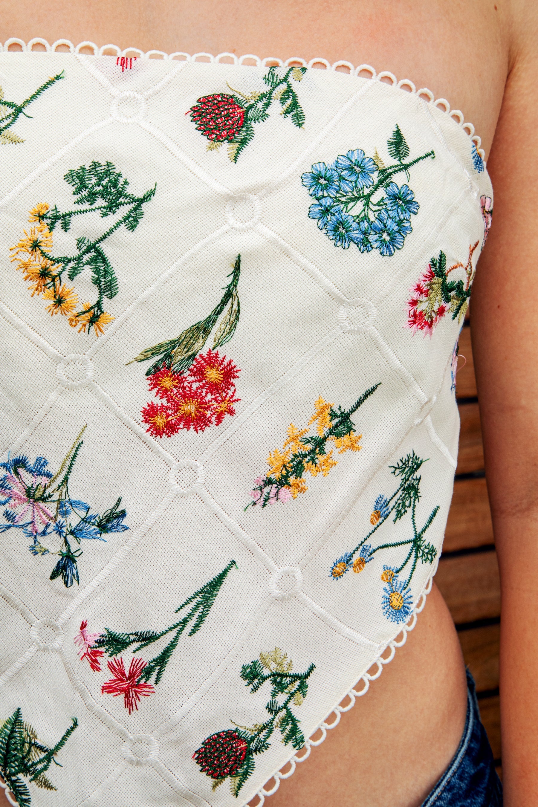 FLORELLE Floral Embroidered Bandana Crop Tank Top