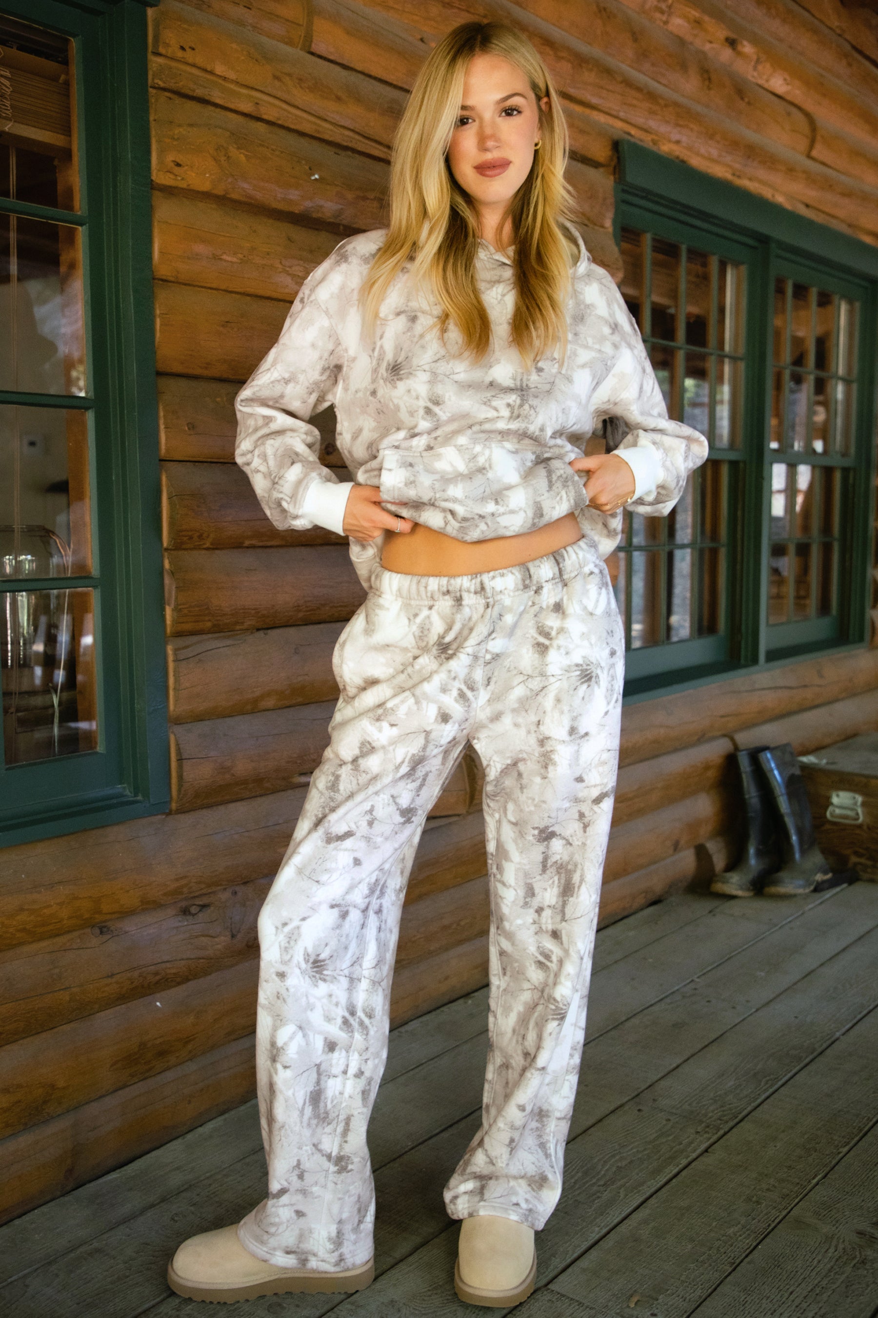 AVERY Light Woodland Camo Cloud Fleece Sweatpants
