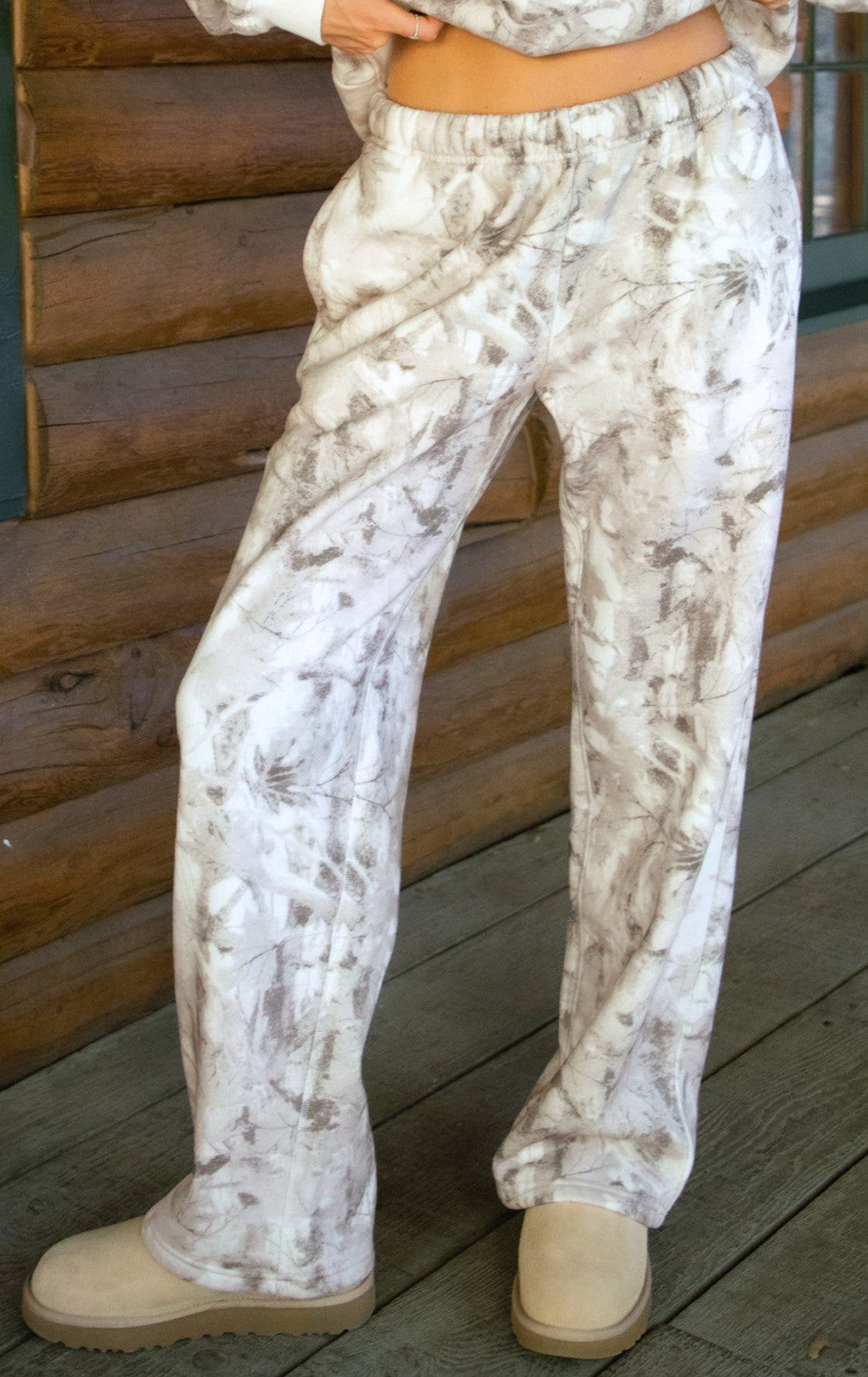 AVERY Light Woodland Camo Cloud Fleece Sweatpants