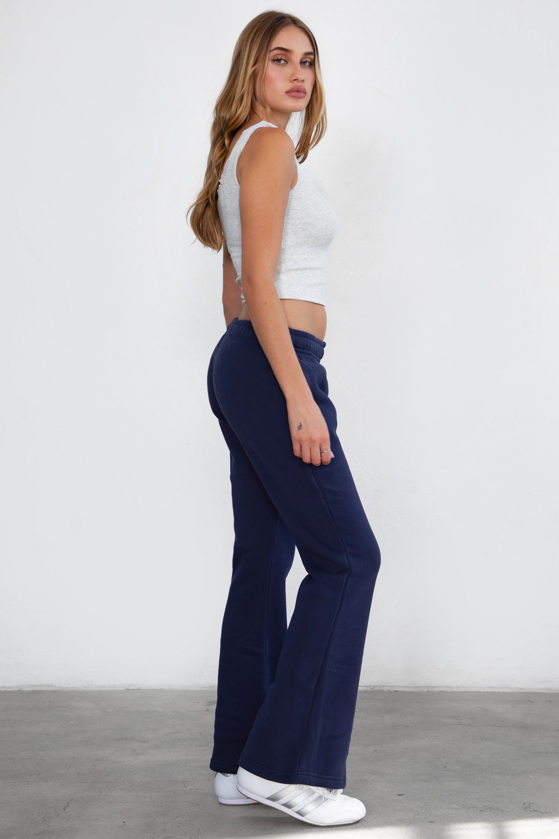 JIYA Essential Fleece Flare Sweat Pants