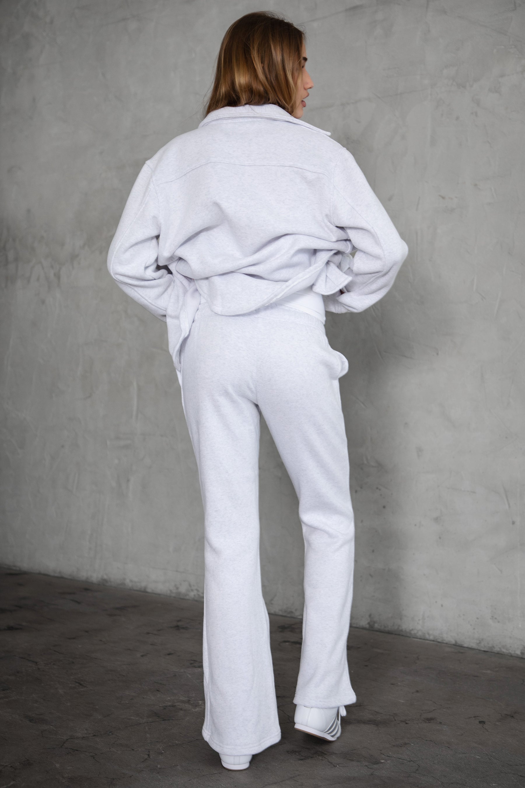JIYA Essential Fleece Flare Sweat Pants