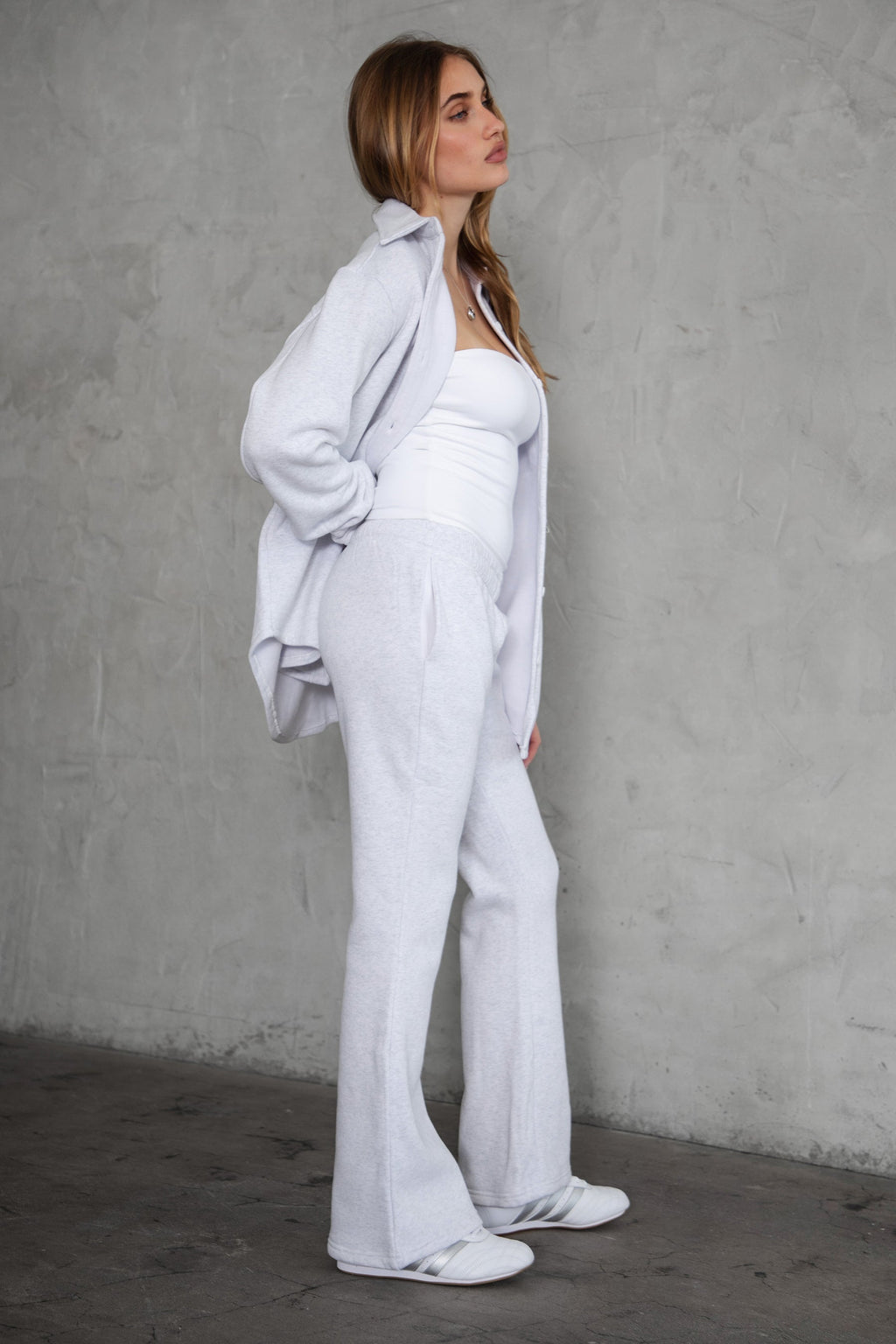 JIYA Essential Fleece Flare Sweat Pants